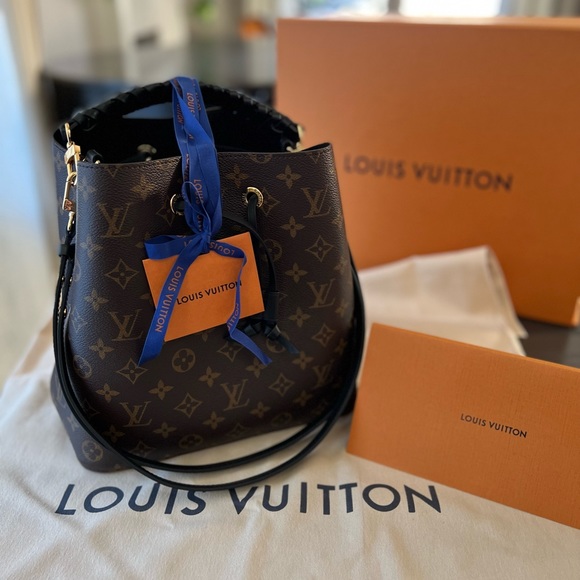 Louis Vuitton Néonoé Noir MM - Picture 1 of 15